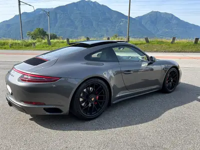 Porsche 911 Carrera 4 GTS PDK — Coupé sportif allemand, 450 ch, seulement 36 000 km — Armaturenbrett