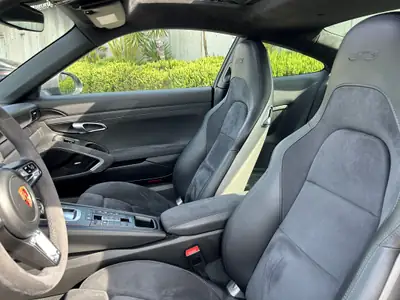 Porsche 911 Carrera 4 GTS PDK — Coupé sportif allemand, 450 ch, seulement 36 000 km — Miniatur 7