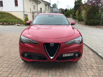 Alfa Romeo Stelvio 2.2 JTDM Q4 — SUV diesel premium 190 ch, 75'000 km seulement — Seitenansicht