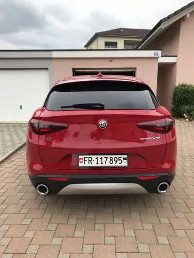 Alfa Romeo Stelvio 2.2 JTDM Q4 — SUV diesel premium 190 ch, 75'000 km seulement — Innenraum