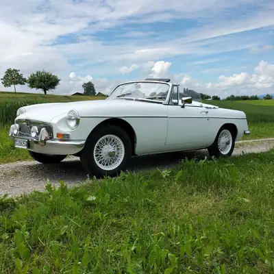 MG MGB Roadster 1967 — Cabriolet anglais mythique, 53 500 km authentiques — Außenansicht