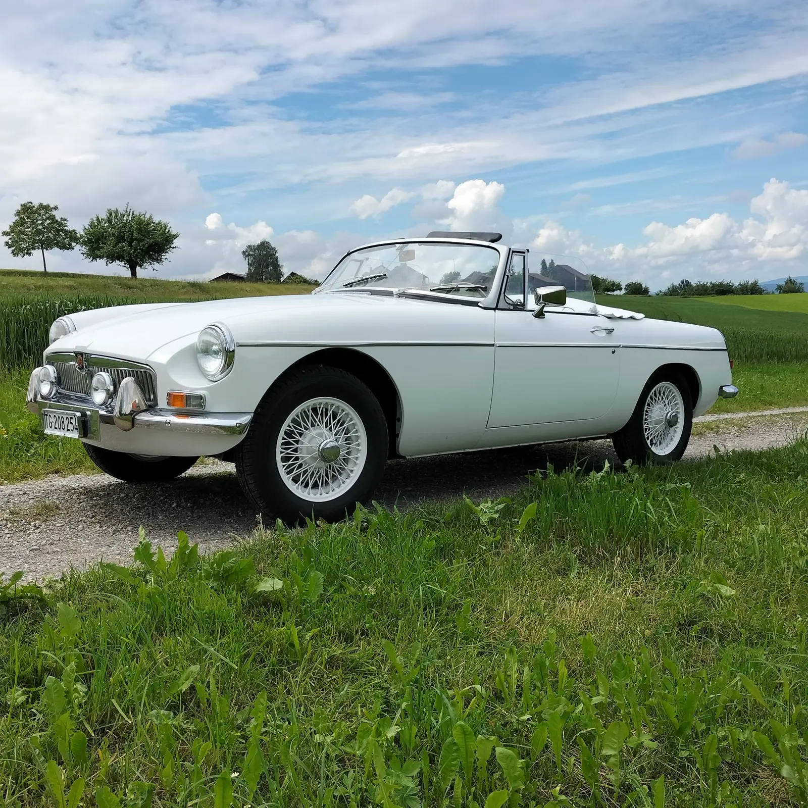 MG MGB Roadster 1967 — Cabriolet anglais mythique, 53 500 km authentiques — Außenansicht