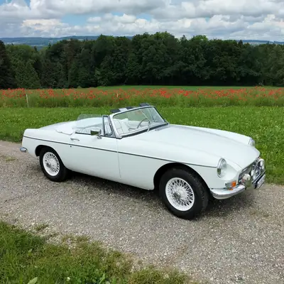MG MGB Roadster 1967 — Cabriolet anglais mythique, 53 500 km authentiques — Innenraum