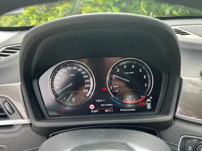 BMW X1 xDrive 20i xLine — SUV compact premium 4x4, toit panoramique ouvrant — Thumbnail 15