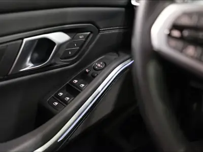 BMW M340i xDrive 48V — Berline sportive hybride mild, 374 ch et faible kilométrage — Thumbnail 16