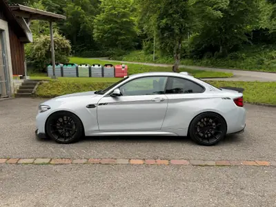BMW M2 Competition Drivelogic — 575 ch surpuissance, service BMW complet — side view