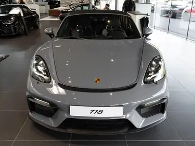 Porsche 718 Boxster Spyder PDK — Roadster sportif 420 ch, équipement premium, 7000 km — interni