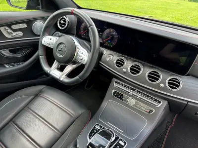 Mercedes-Benz E 53 AMG 4Matic — Break haute performance, 435 ch et seulement 75 000 km — Innenraum