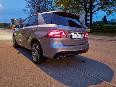 Mercedes-Benz GLE 350 d 4Matic — SUV premium diesel, entretien gratuit inclus — rear view