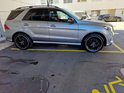 Mercedes-Benz GLE 350 d 4Matic — SUV premium diesel, entretien gratuit inclus — Thumbnail 9