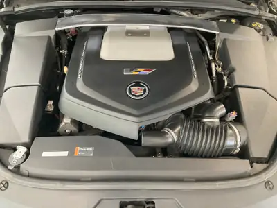 Cadillac CTS-V Coupé 6.2 V8 — Muscle car américain 565 ch, sans accident — détail