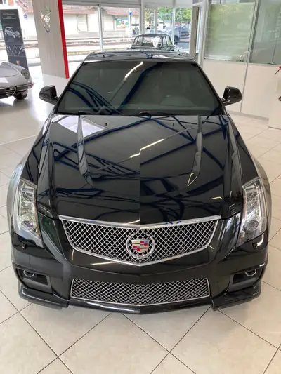Cadillac CTS-V Coupé 6.2 V8 — Muscle car américain 565 ch, sans accident — intérieur