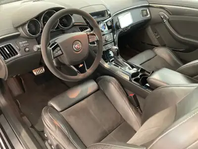 Cadillac CTS-V Coupé 6.2 V8 — Muscle car américain 565 ch, sans accident — Miniature 7