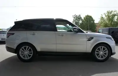 Land Rover Range Rover Sport 3.0 SDV6 SE Dynamic — SUV Premium Robuste, Entretien Impeccable — Miniature 15