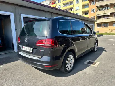 VW Sharan 2.0 TDI BMT Highline 4Motion — Monospace 7 places, diesel efficace et robuste — side view