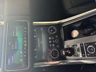 Land Rover Range Rover Sport P400e — SUV hybride rechargeable, 11'000 km seulement — arrière