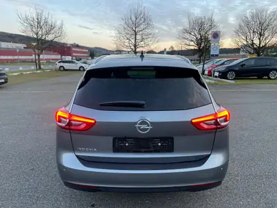 Opel Insignia Sports Tourer 1.6 CDTI — Monospace élégant, motorisation diesel économe — dettaglio
