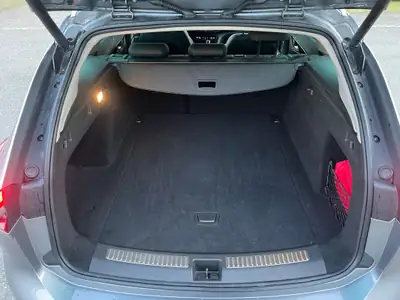 Opel Insignia Sports Tourer 1.6 CDTI — Monospace élégant, motorisation diesel économe — Miniatura 7