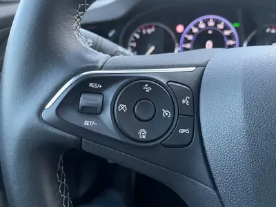 Opel Insignia Sports Tourer 1.6 CDTI — Monospace élégant, motorisation diesel économe — Miniatura 11