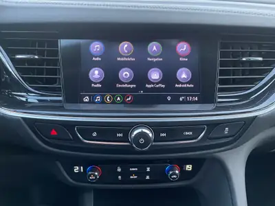 Opel Insignia Sports Tourer 1.6 CDTI — Monospace élégant, motorisation diesel économe — Miniatura 10