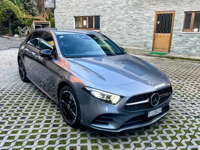 Mercedes-Benz A 250e AMG Line — Berline hybride rechargeable, 89 000 km, sans sinistre — vue extérieure