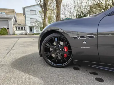 Maserati GranTurismo S Cambiocorsa — V8 4.7L sport, 440 ch, sans sinistre — Miniatur 8