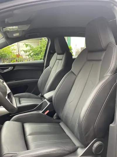 Audi Q4 e-tron 50 quattro — SUV électrique premium, 44'000 km seulement — détail