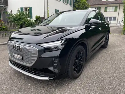 Audi Q4 e-tron 50 quattro — SUV électrique premium, 44'000 km seulement — tableau de bord