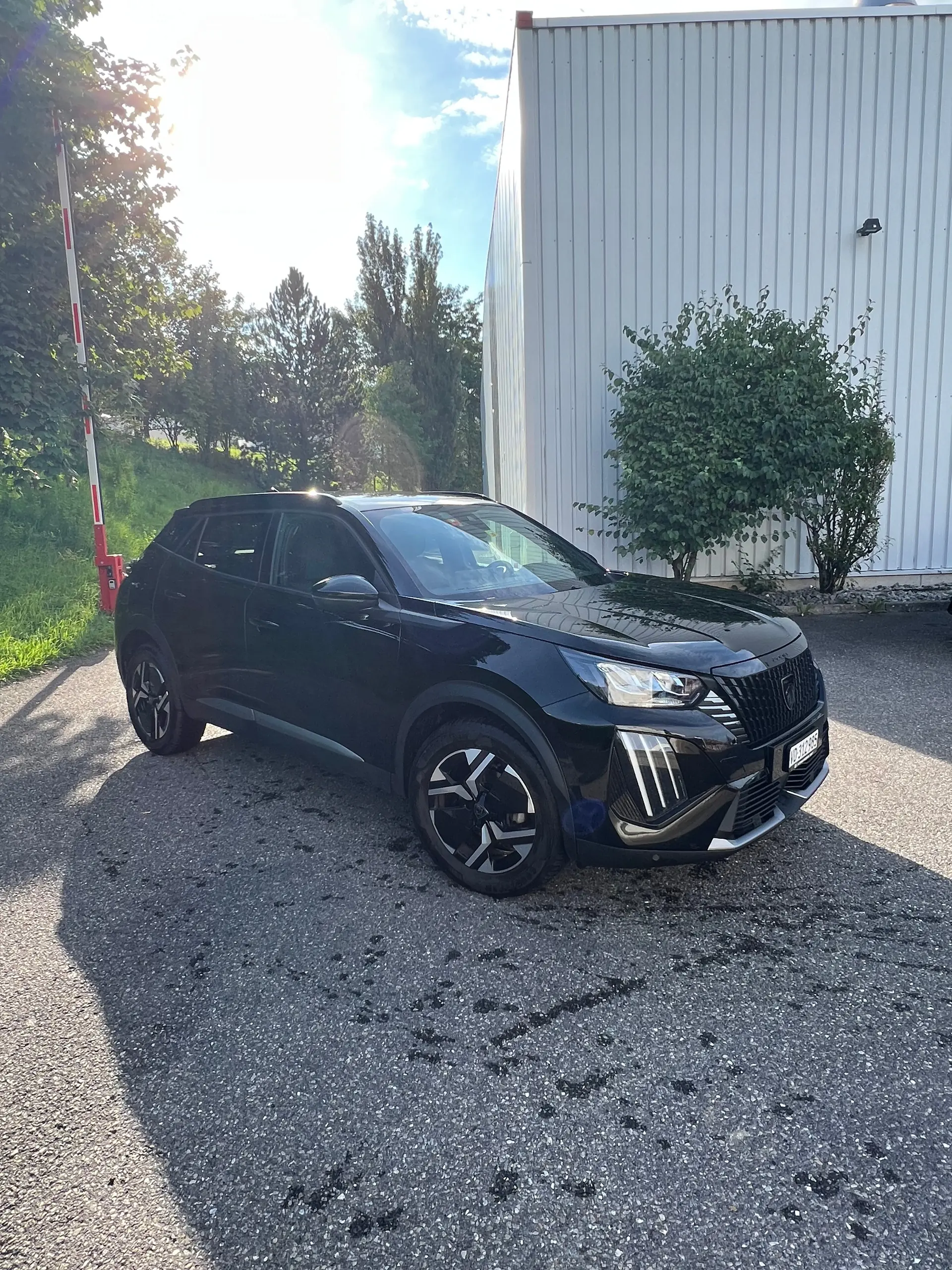 Peugeot 2008 1.2 PureTech Allure — SUV urbain économe, 54 000 km, révision à jour