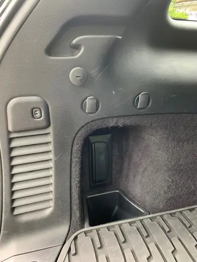 Jeep Grand Cherokee 6.4 V8 HEMI SRT8 — Muscle SUV américain, motorisation extrême — Miniatur 19