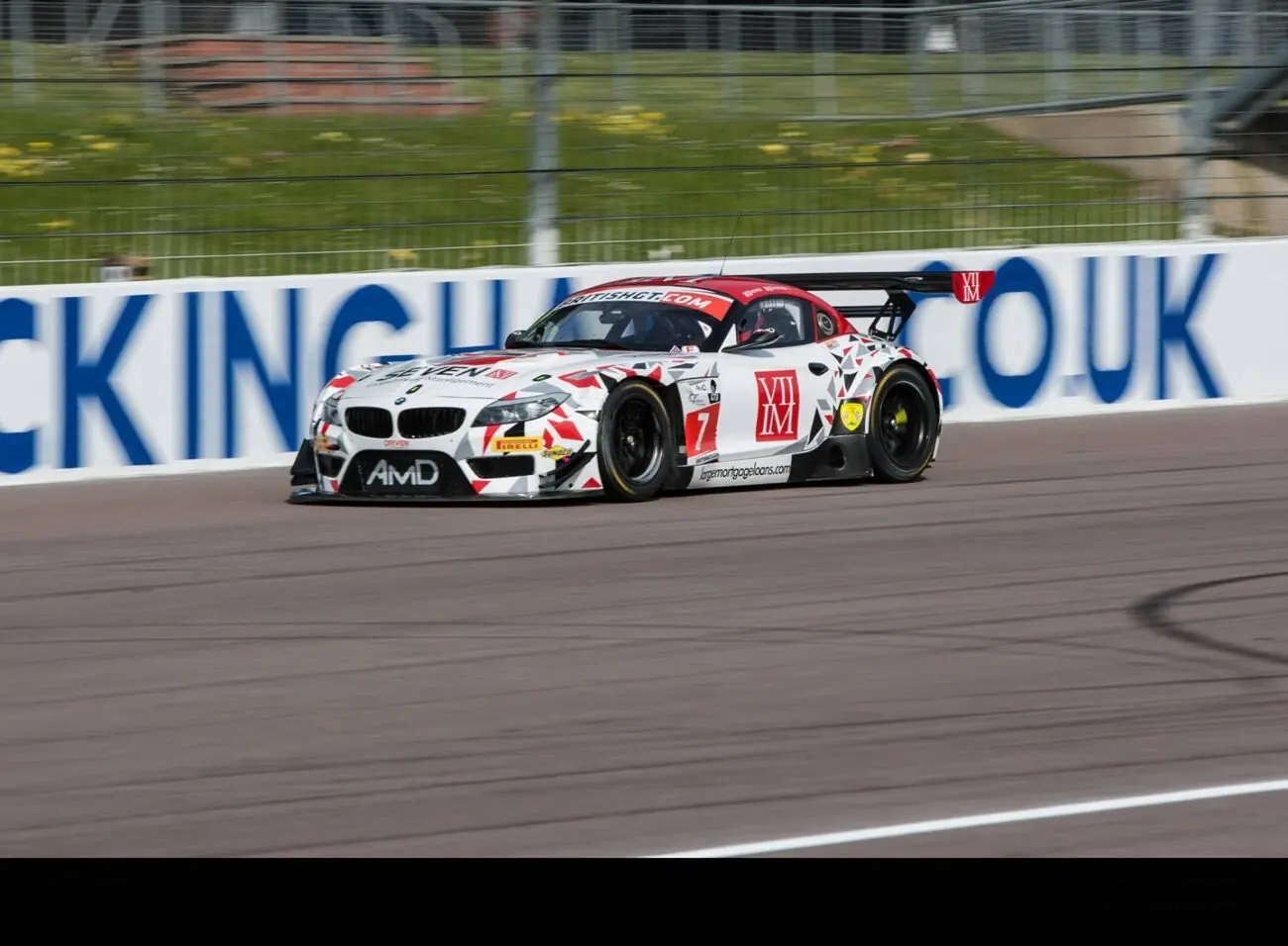 BMW Z4 GT3 2015 — Coupé sportif légendaire, 515 ch, quasi neuf à 6200 km — Außenansicht