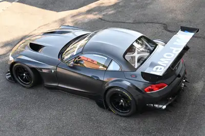 BMW Z4 GT3 2015 — Coupé sportif légendaire, 515 ch, quasi neuf à 6200 km — Heckansicht