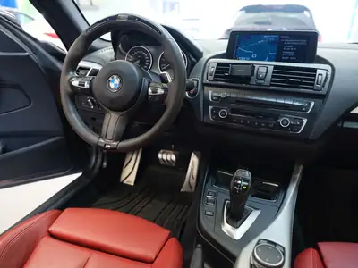 BMW M235i xDrive Coupé — Performance M avec extras carbone et 4 places — Thumbnail 15