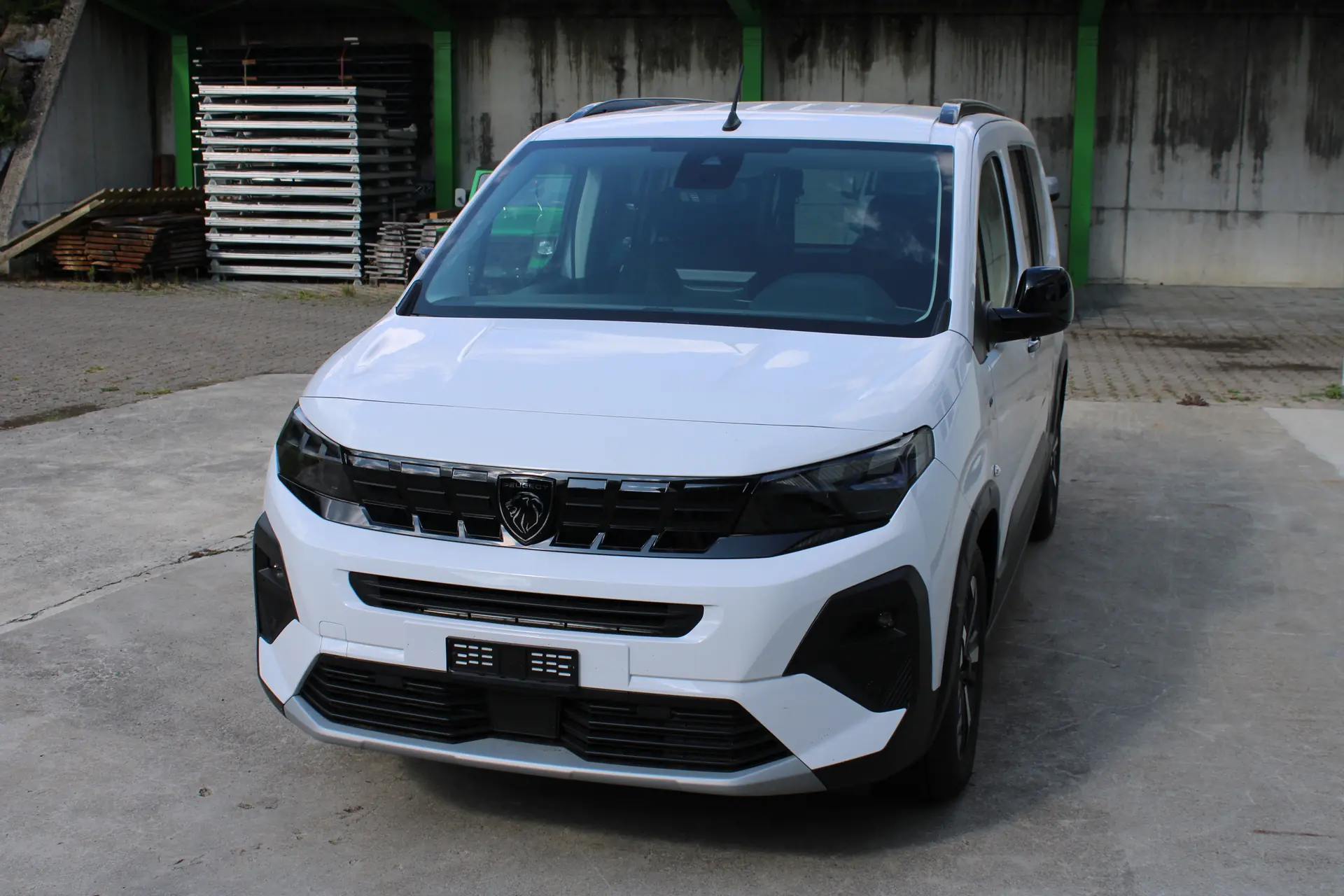 Peugeot Rifter GT L2 2025 — Monospace diesel spacieux, 120 km seulement — Außenansicht
