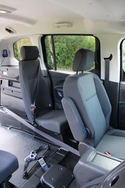 Peugeot Rifter GT L2 2025 — Monospace diesel spacieux, 120 km seulement — Detail