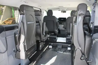 Ford Tourneo Custom Titanium L1 — Monospace familial spacieux, motorisation diesel efficace — Miniature 9