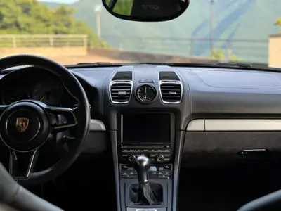 Porsche 718 Cayman GT4 — Coupé sportif 385 ch, boîte manuelle, 49'000 km — détail