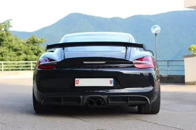 Porsche 718 Cayman GT4 — Coupé sportif 385 ch, boîte manuelle, 49'000 km — intérieur
