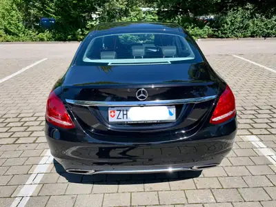 Mercedes-Benz C 400 Avantgarde 4Matic — Berline sport 333 ch, entretien impeccable — Detail