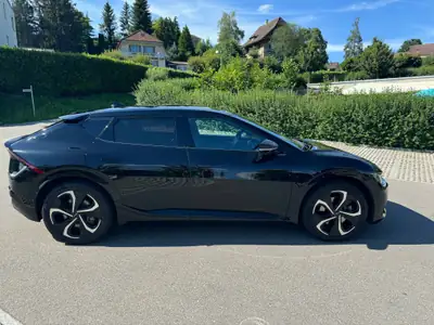 Kia EV6 77.4 kWh GT-Line 4x4 — SUV électrique haute performance, 23 600 km seulement — arrière