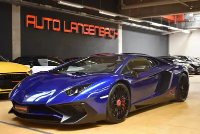 Lamborghini Aventador LP750-4 SuperVeloce Coupé — Supercar légendaire, 751 ch et prestige italien — vue extérieure