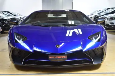 Lamborghini Aventador LP750-4 SuperVeloce Coupé — Supercar légendaire, 751 ch et prestige italien — Miniature 7