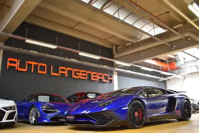 Lamborghini Aventador LP750-4 SuperVeloce Coupé — Supercar légendaire, 751 ch et prestige italien — Miniature 17