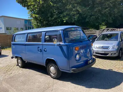VW T2 1979 — Légende des routes, van spacieux et authentique — Seitenansicht