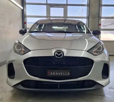 Mazda 2 Hybrid Exclusive-line 2024 — Citadine écologique, ultra-économe et très peu kilométrée — vista posteriore