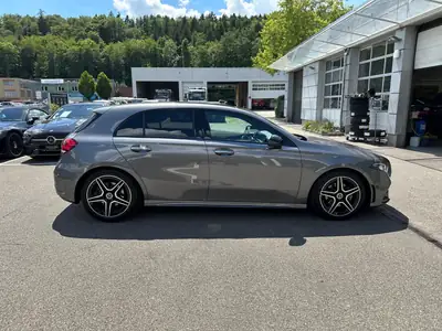 Mercedes-Benz Classe A 200 AMG-Line — Compacte premium, 46 700 km seulement — Heckansicht