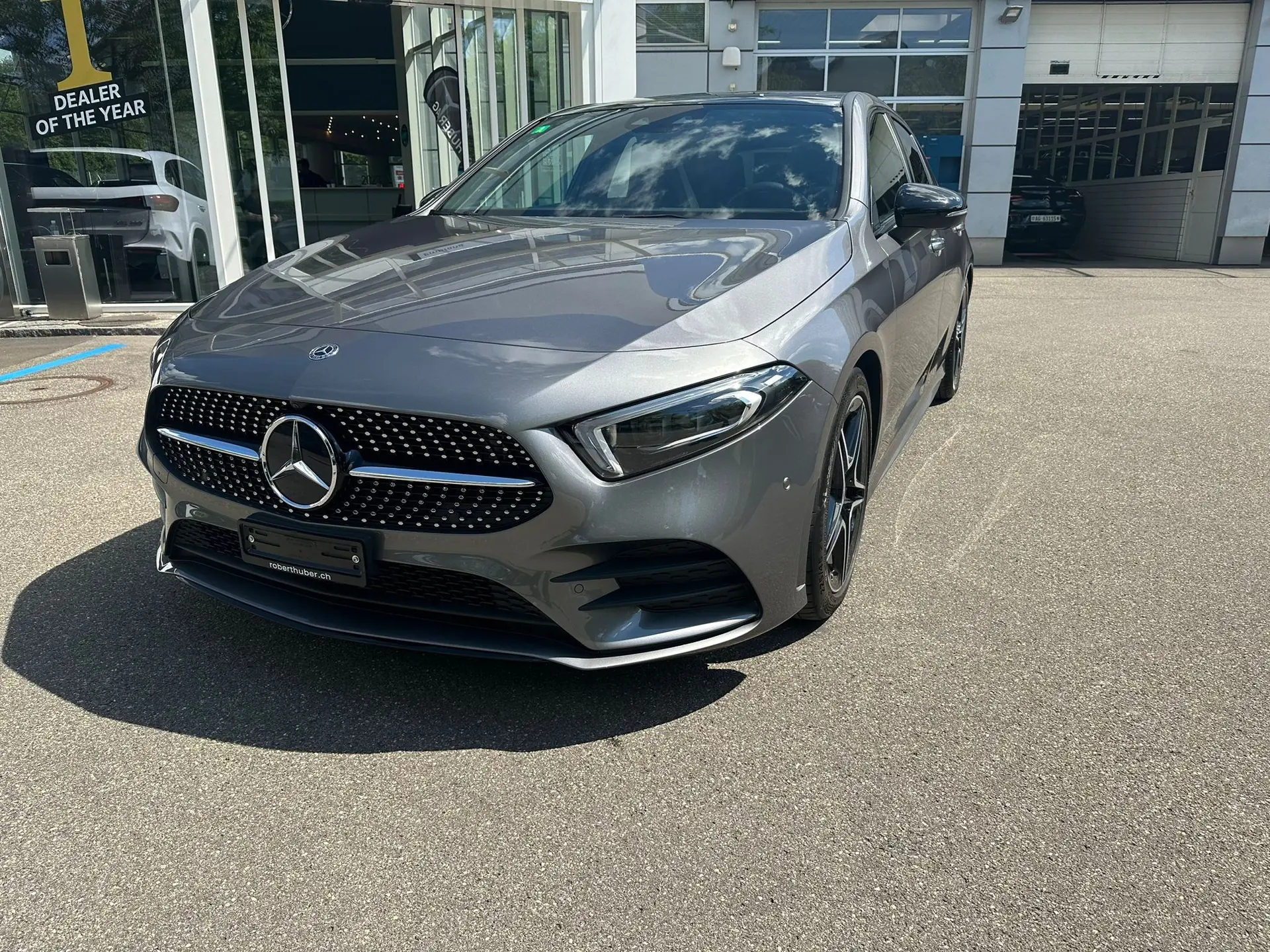 Mercedes-Benz Classe A 200 AMG-Line — Compacte premium, 46 700 km seulement — Außenansicht
