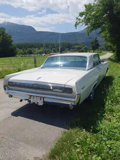 Pontiac Grand Prix 1963 — Muscle car américain d'époque, 307 ch, kilométrage d'exception — côté