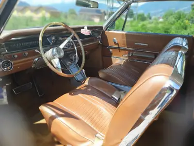 Pontiac Grand Prix 1963 — Muscle car américain d'époque, 307 ch, kilométrage d'exception — intérieur