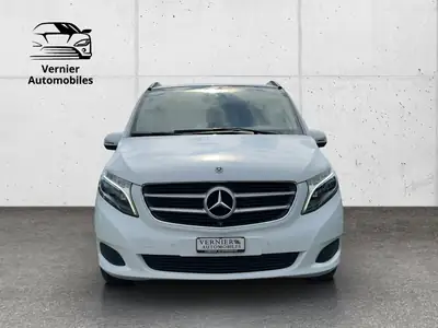Mercedes-Benz V 250 d Lang 4Matic — Monospace 7 places, diesel efficace, transmission automatique — rear view